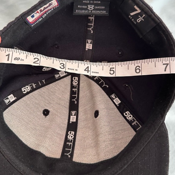 Boston Red Sox MLB Authentic New Era 59FIFTY Fitted Cap - black B Logo 7 1/8. - Picture 2 of 9